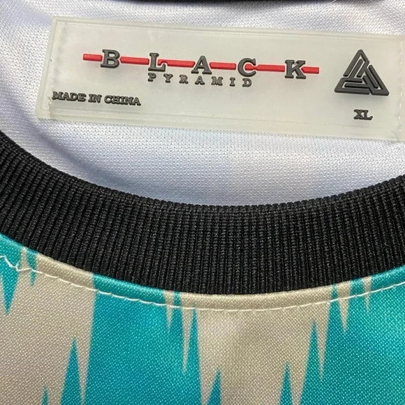 Black Pyramid 2018-2019 Los Angeles jersey - Picture 7 of 7